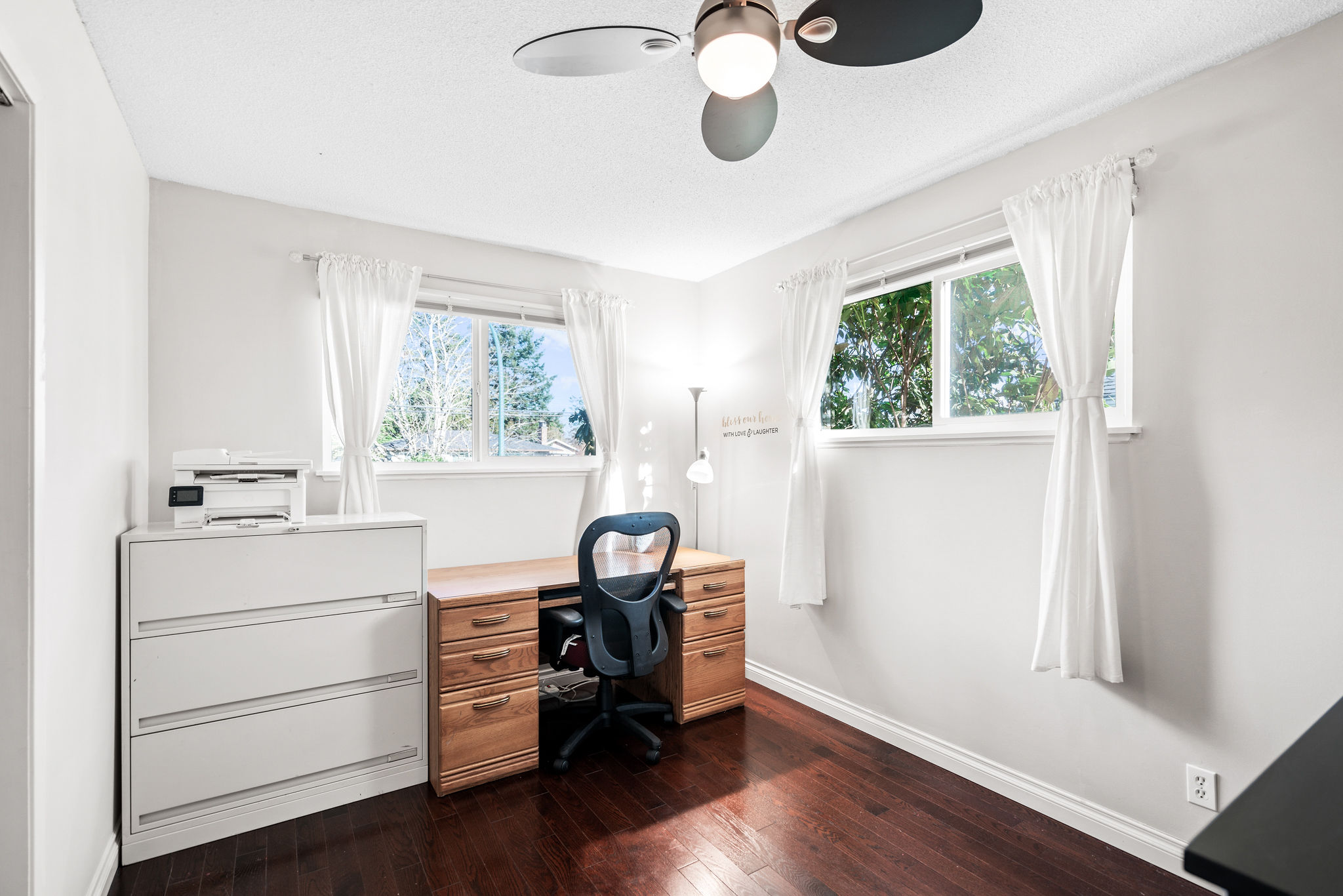 15666 Russell Avenue, White Rock