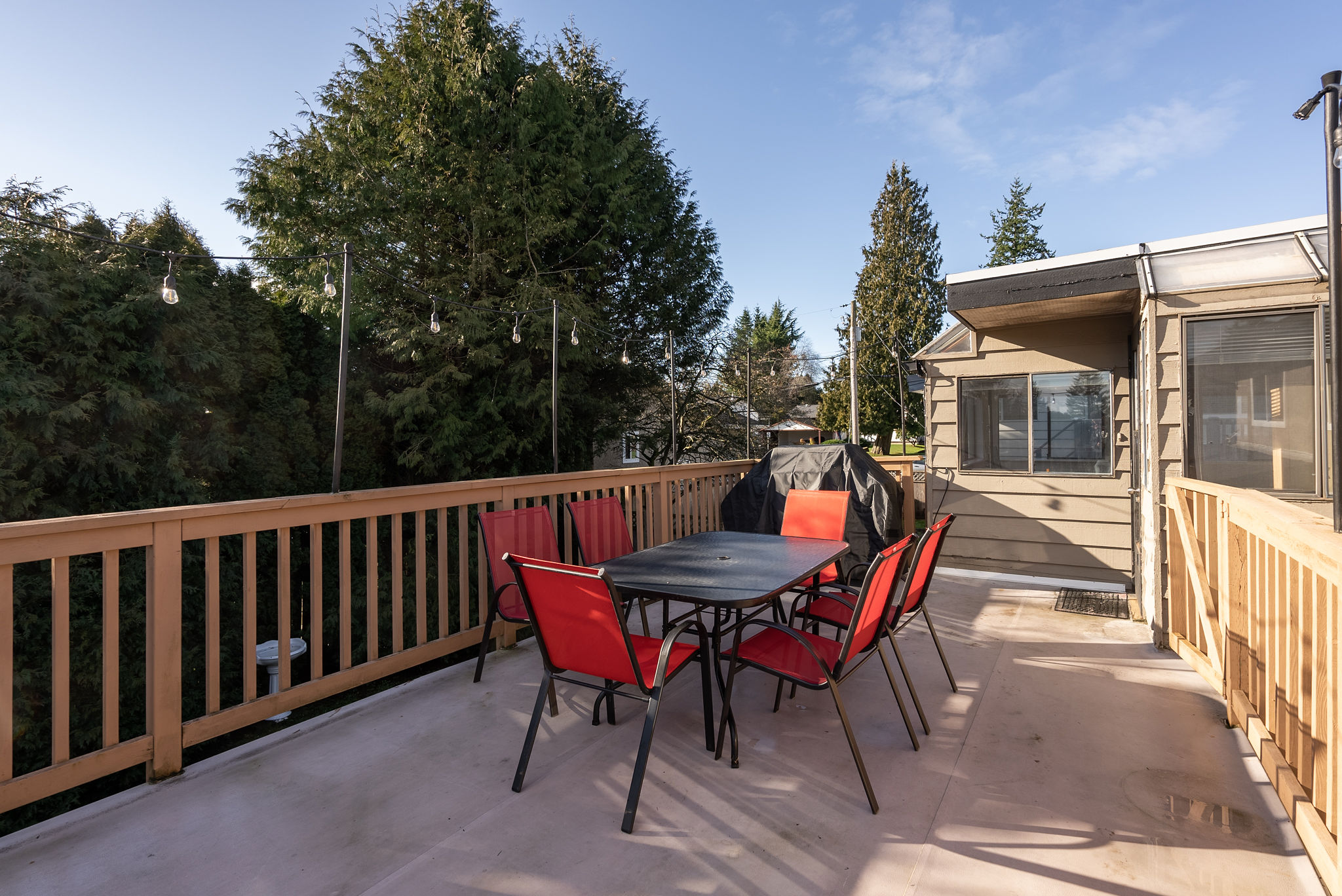 15666 Russell Avenue, White Rock