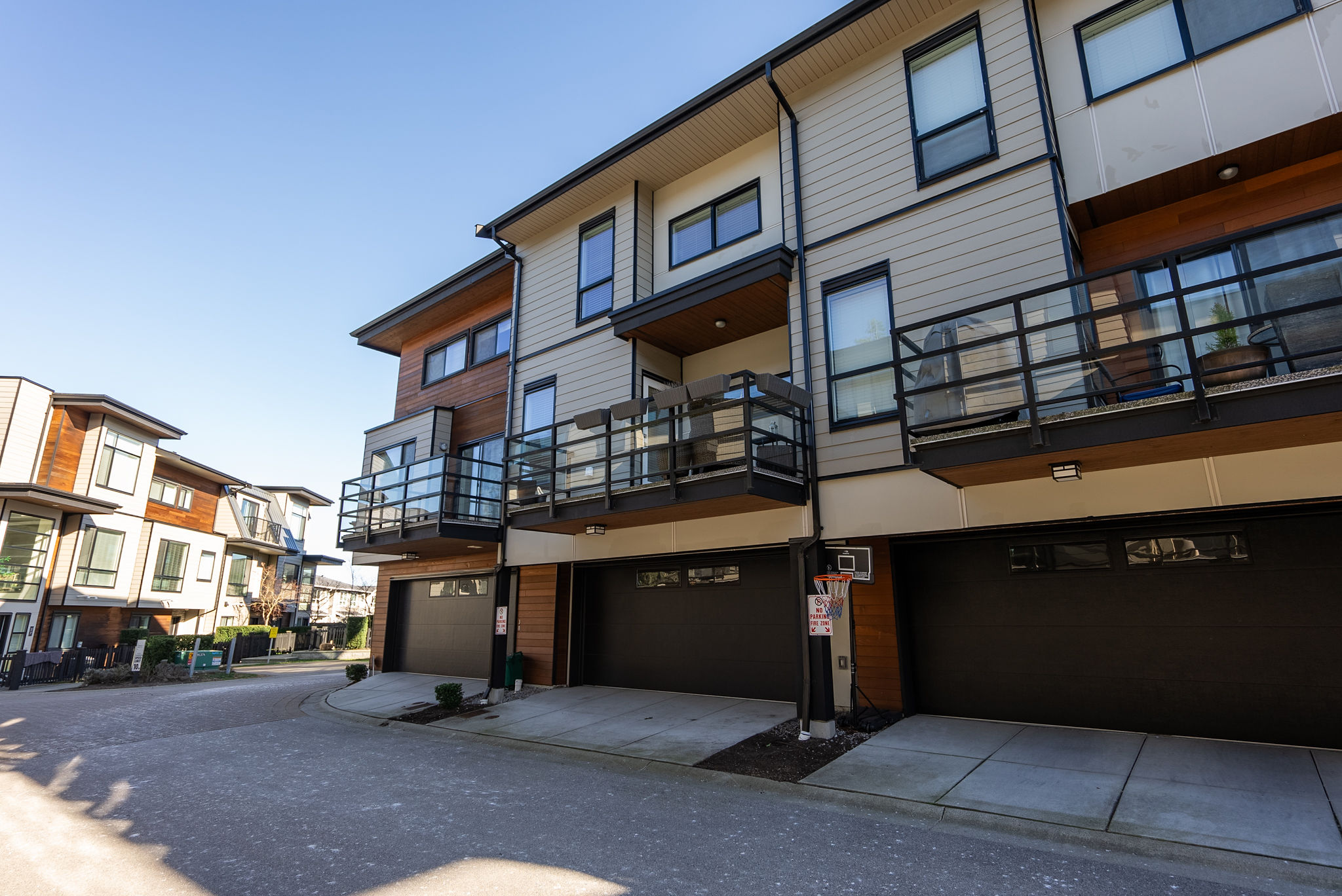 39-15688 28th Avenue, South Surrey